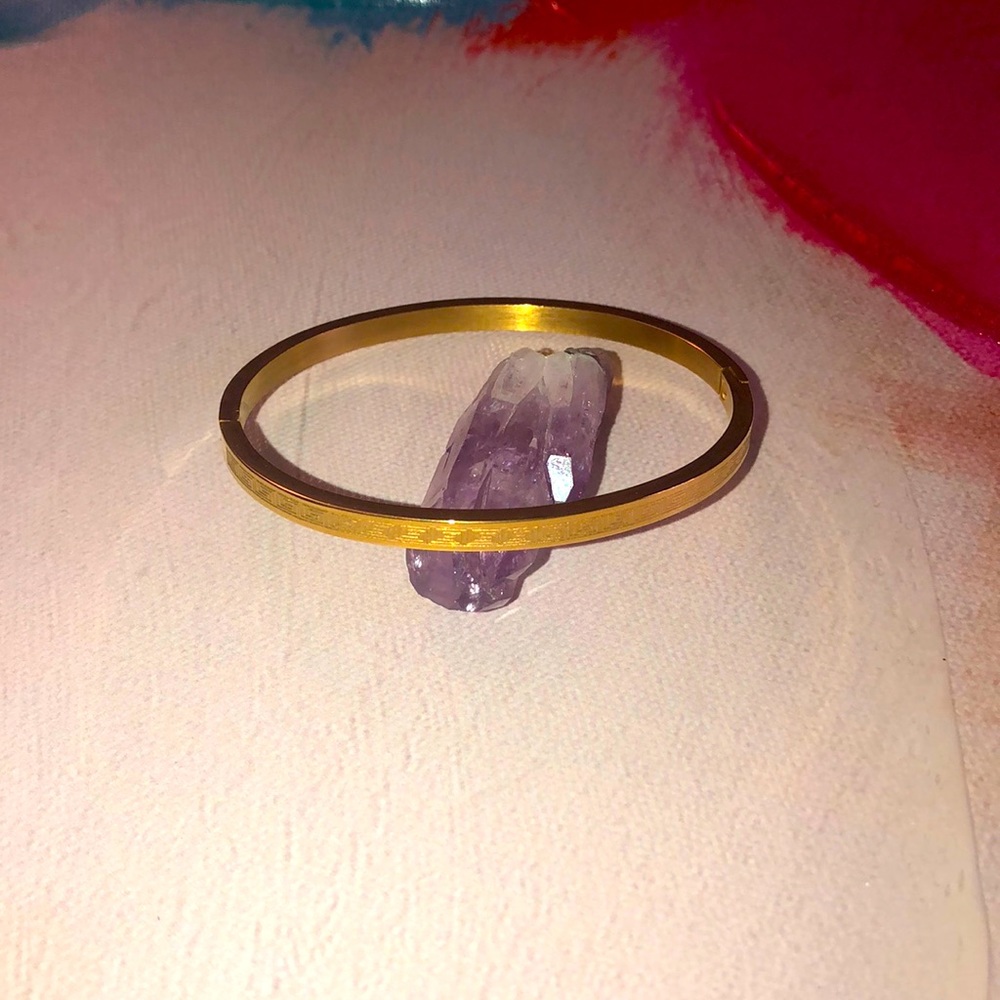 Gold bracelet